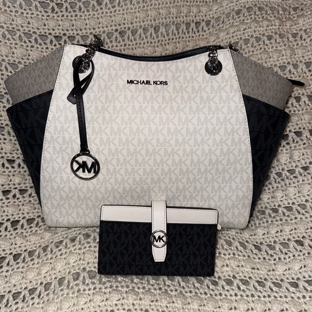 Michael Kors Monochrome Tote and Wallet Set